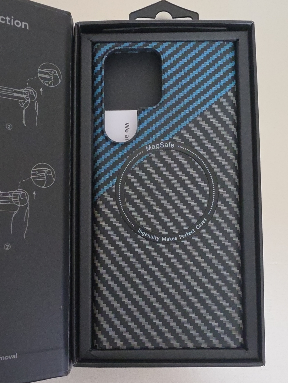 Samsung S22 Ultra MagSafe Compatible Carbon Fiber Phone Case - Black & Blue